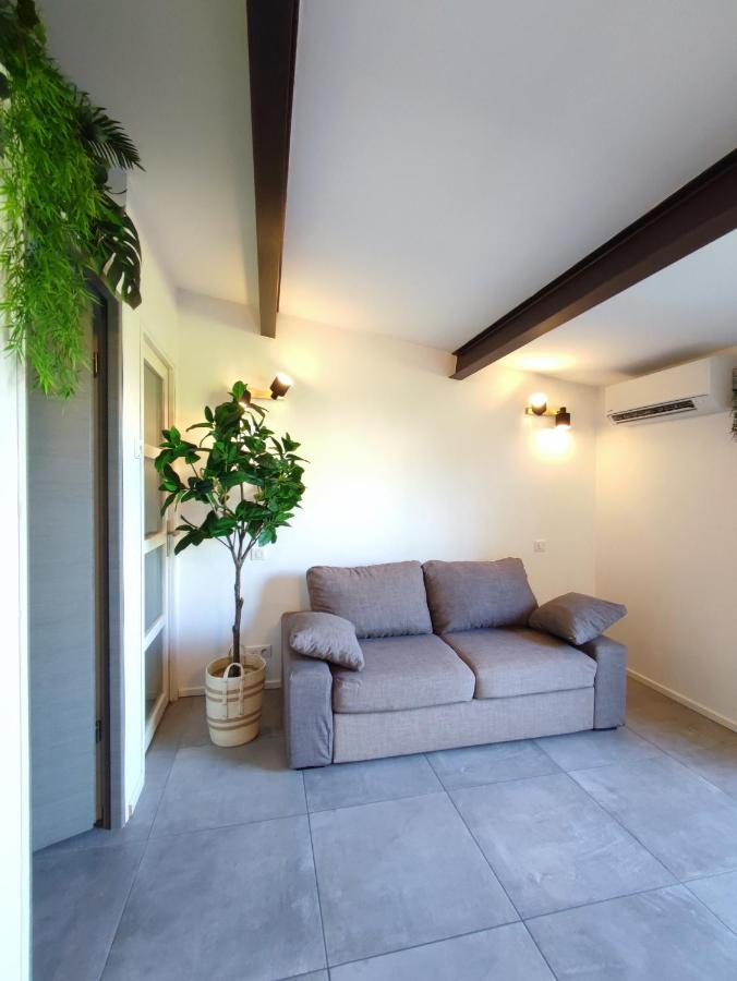 L'Ousto - Studio Avec Magnifique Terrasse A 5 Min De Cassis Roquefort-la-Bédoule Exteriör bild